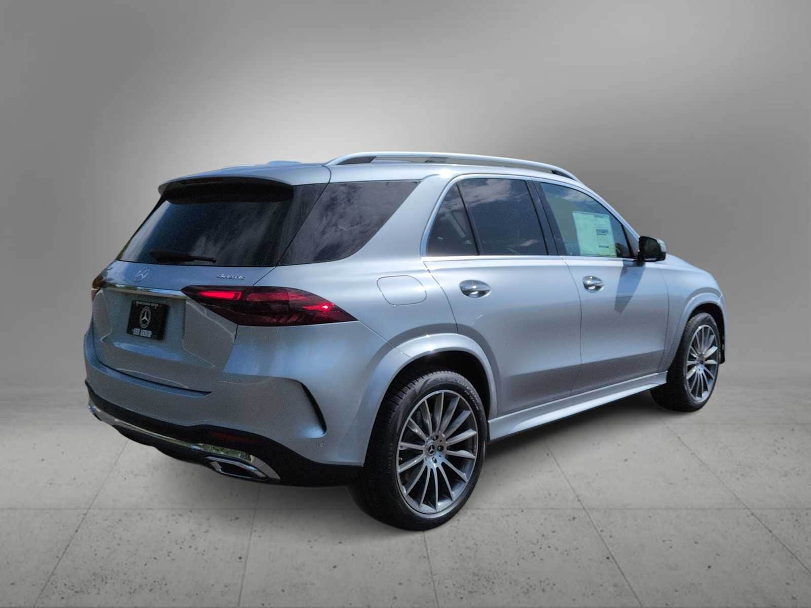 Thumbnail: 2026 Mercedes-Benz GLE - 8