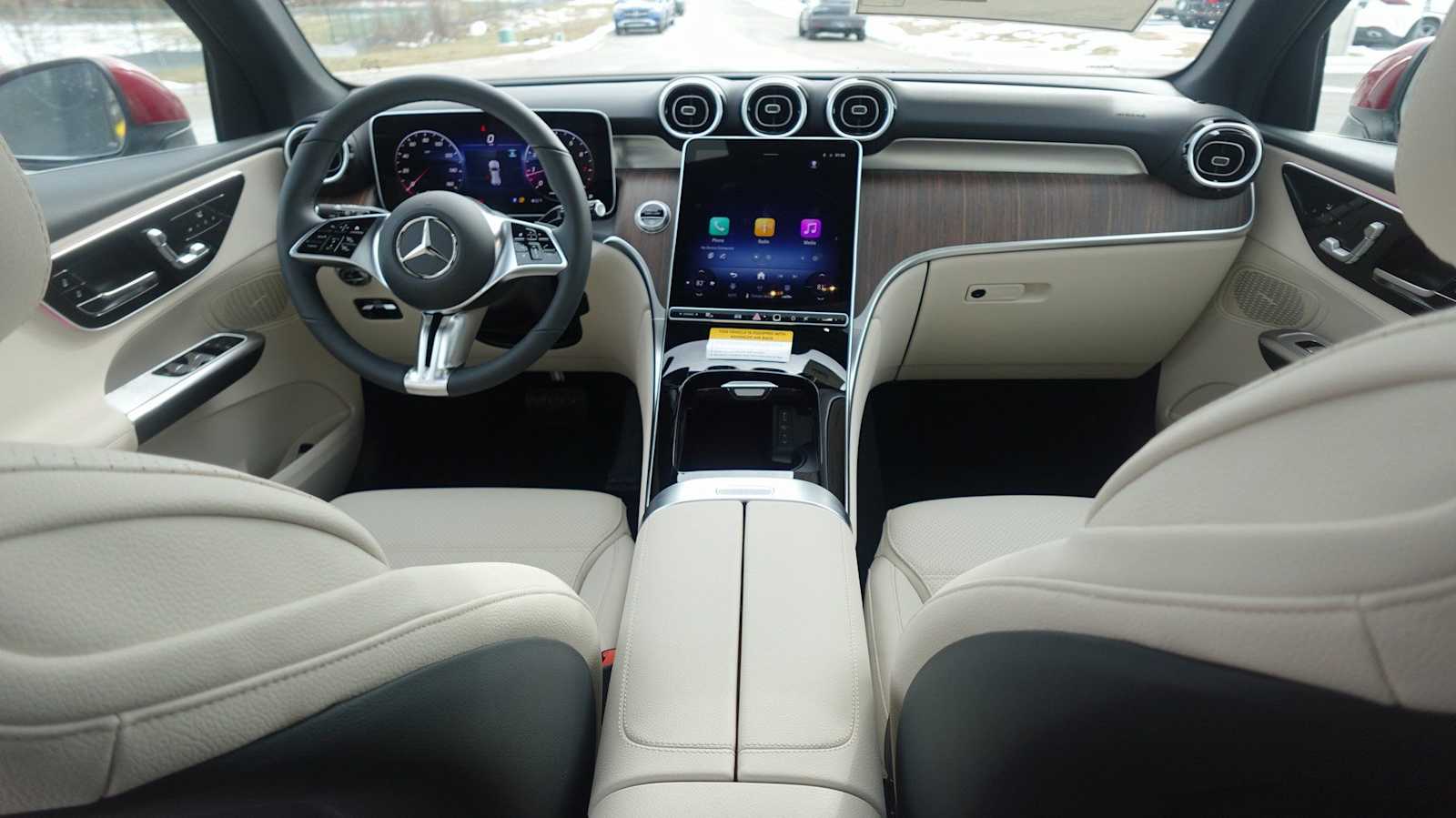 Thumbnail: 2026 Mercedes-Benz GLC - 45