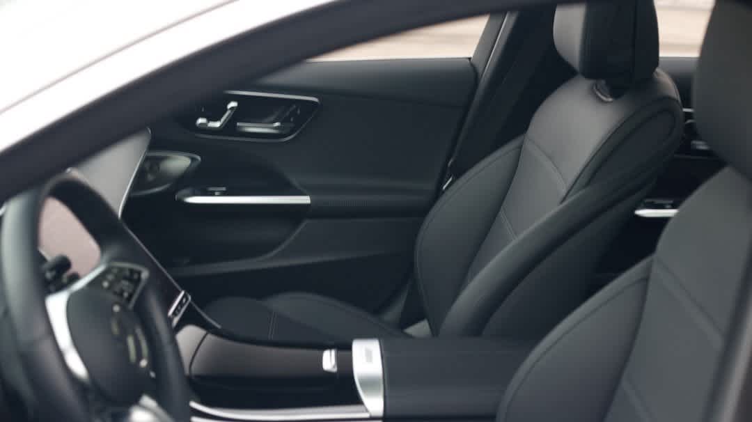 Thumbnail: 2024 Mercedes-Benz C-Class - 16