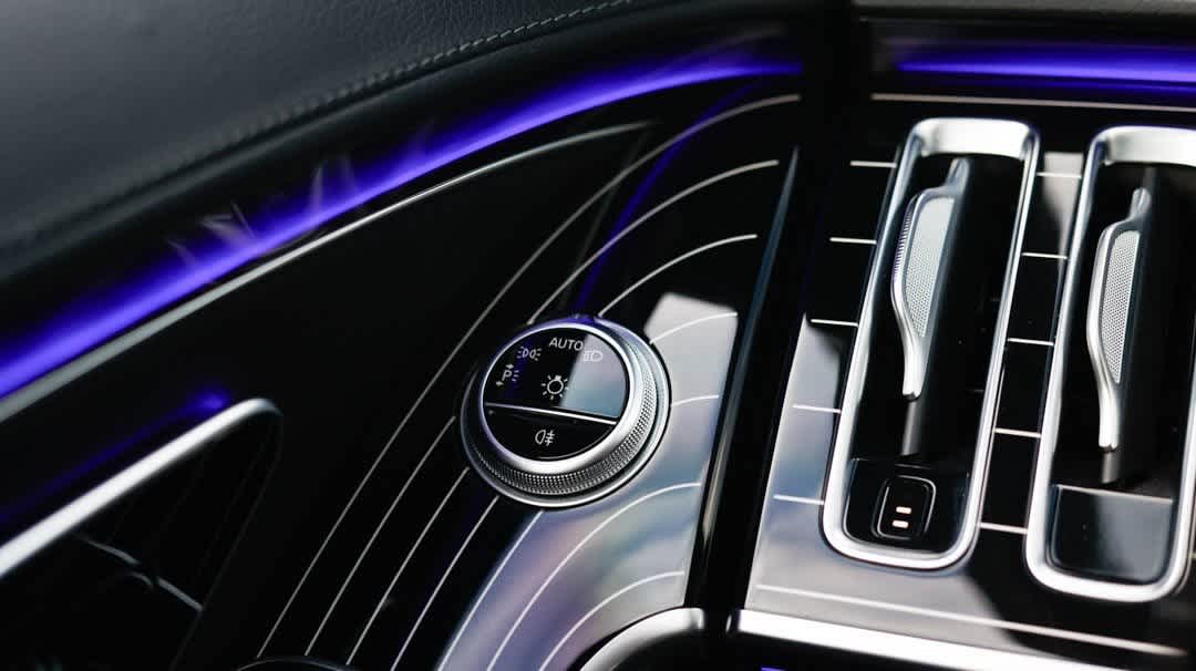 Thumbnail: 2023 Mercedes-Benz S-Class - 29