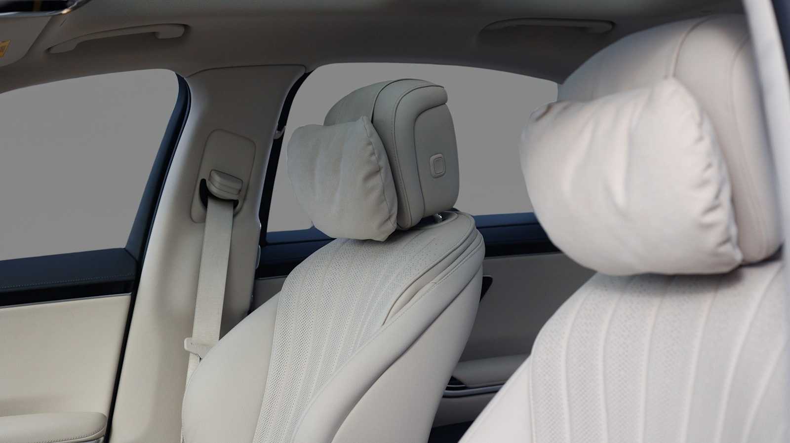 Thumbnail: 2023 Mercedes-Benz S-Class - 13