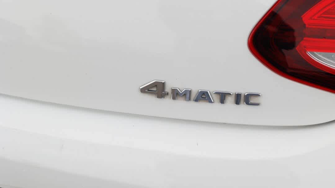 Thumbnail: 2021 Mercedes-Benz C-Class - 10