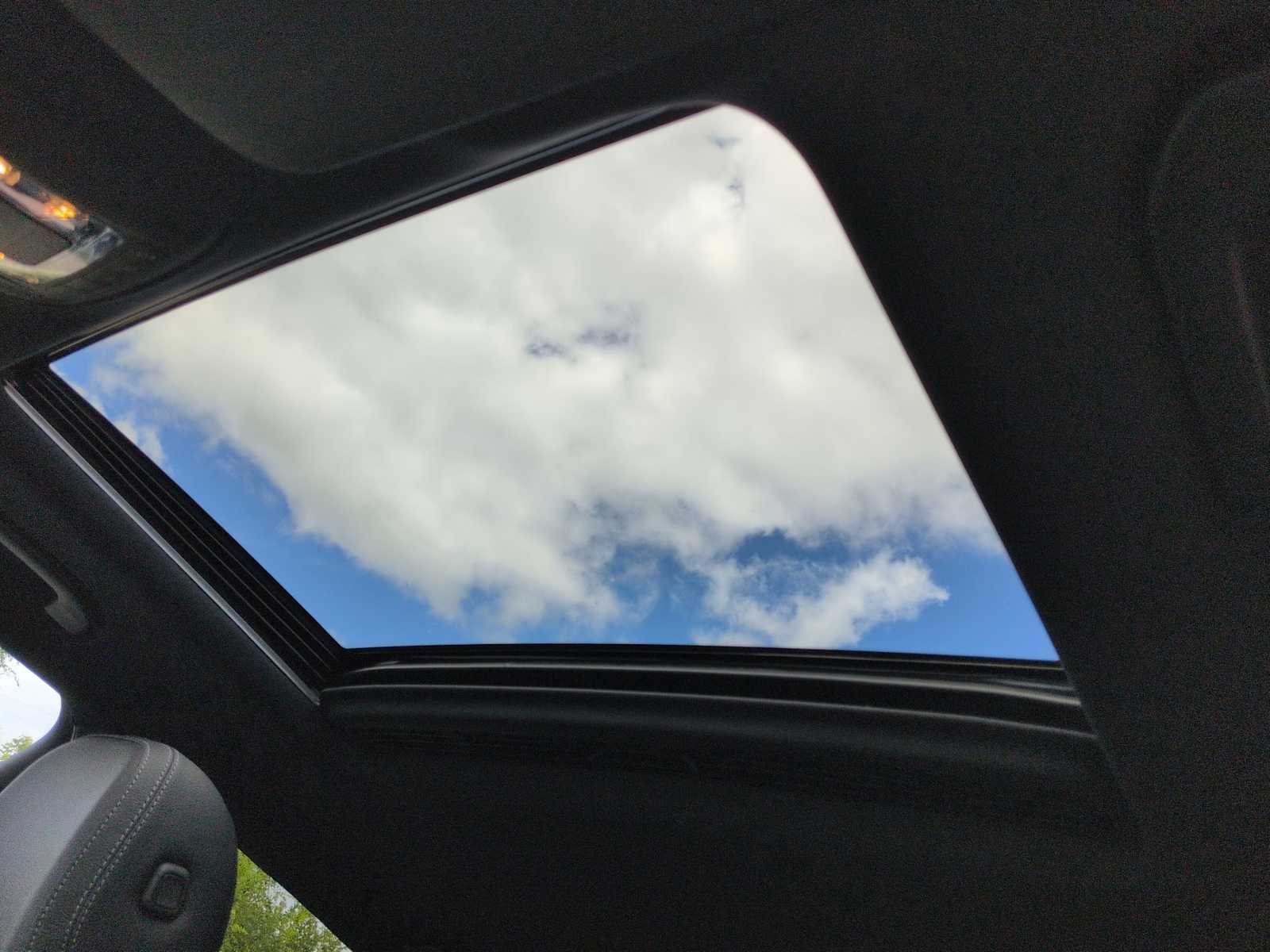 Thumbnail: 2025 Mercedes-Benz GLE - 20