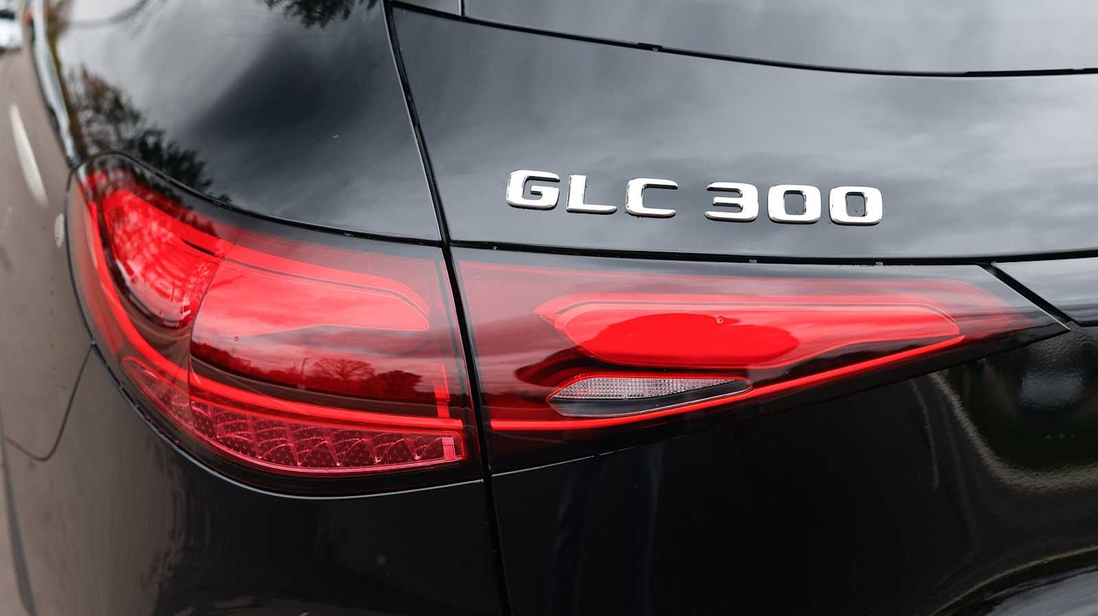 Thumbnail: 2026 Mercedes-Benz GLC - 11