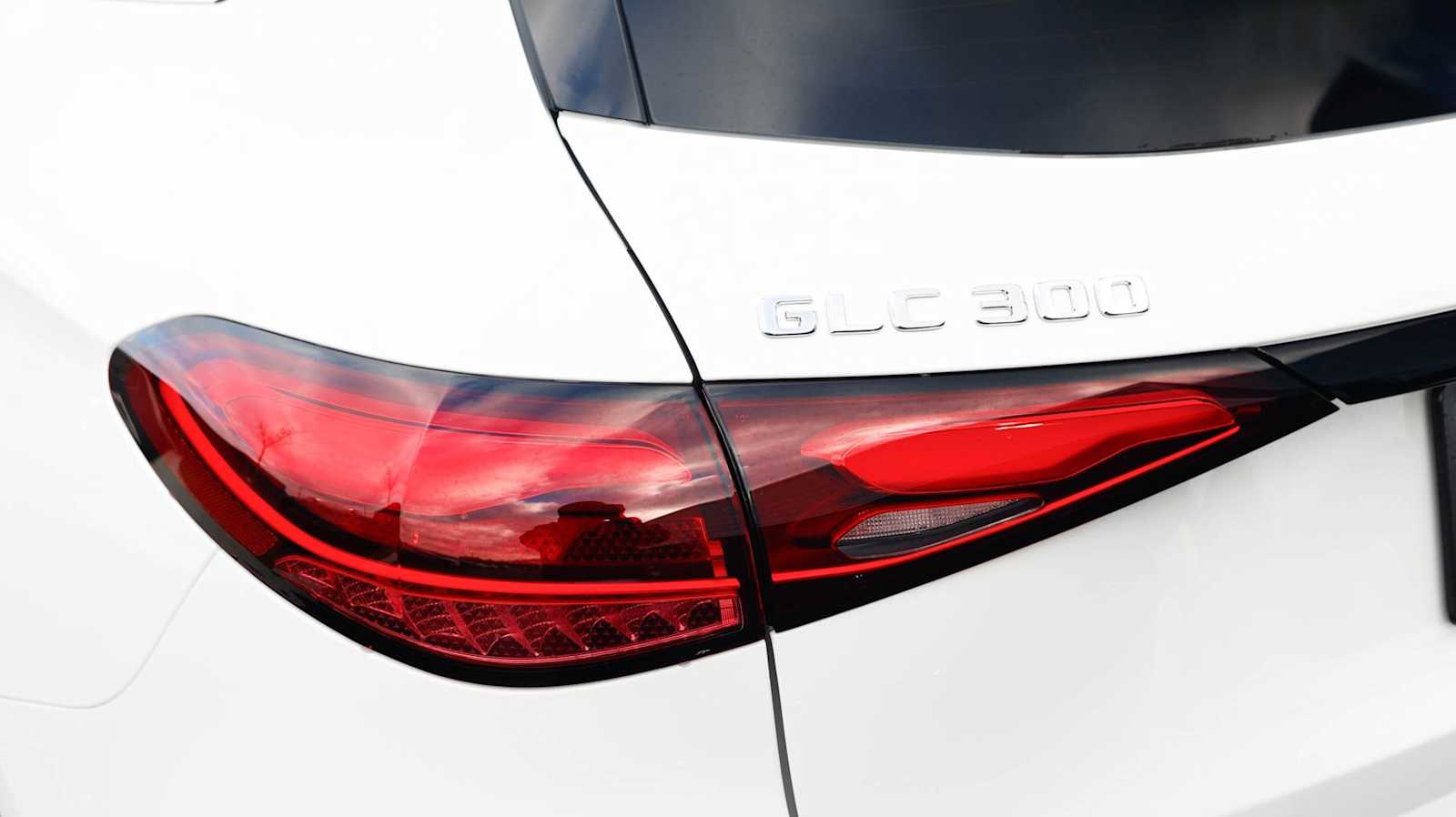 Thumbnail: 2026 Mercedes-Benz GLC - 12