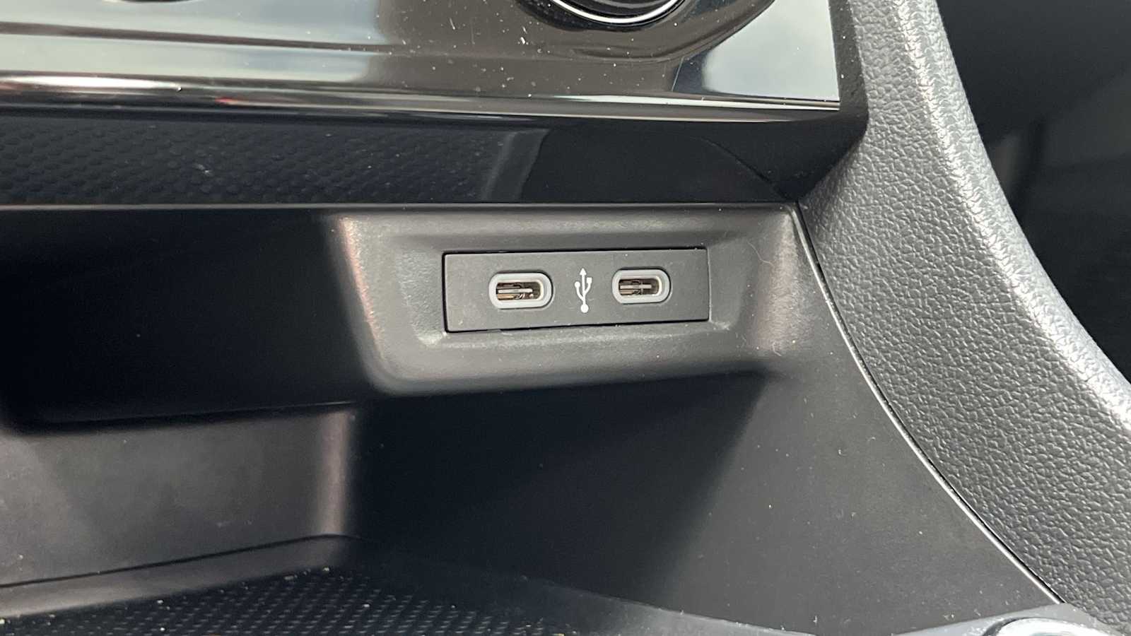 Thumbnail: 2023 Volkswagen Jetta - 45