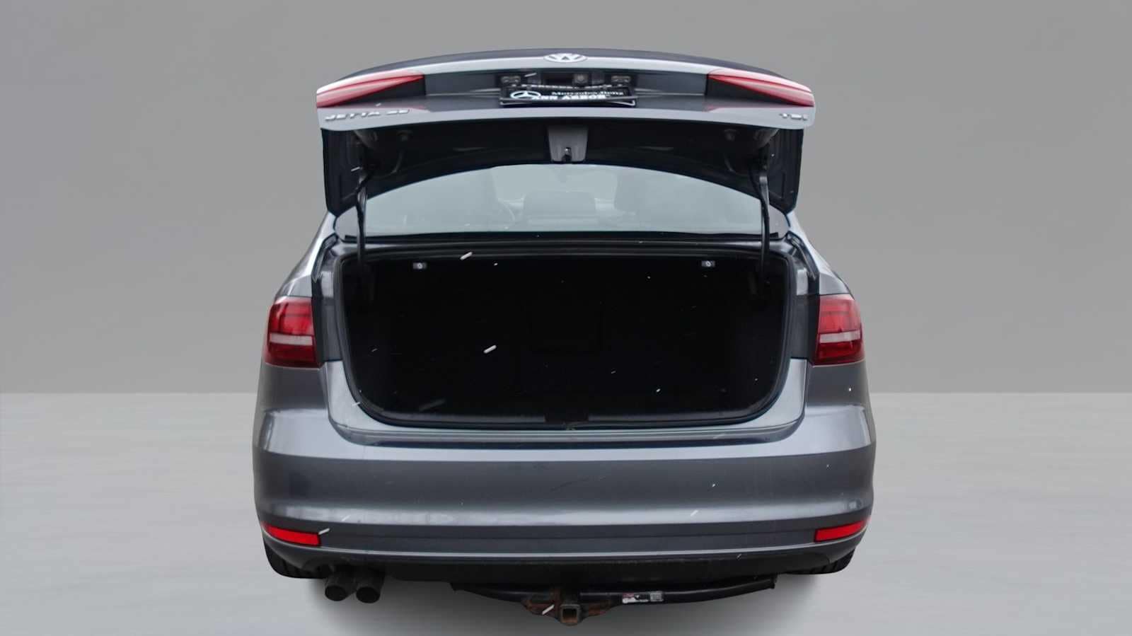 Thumbnail: 2018 Volkswagen Jetta - 9