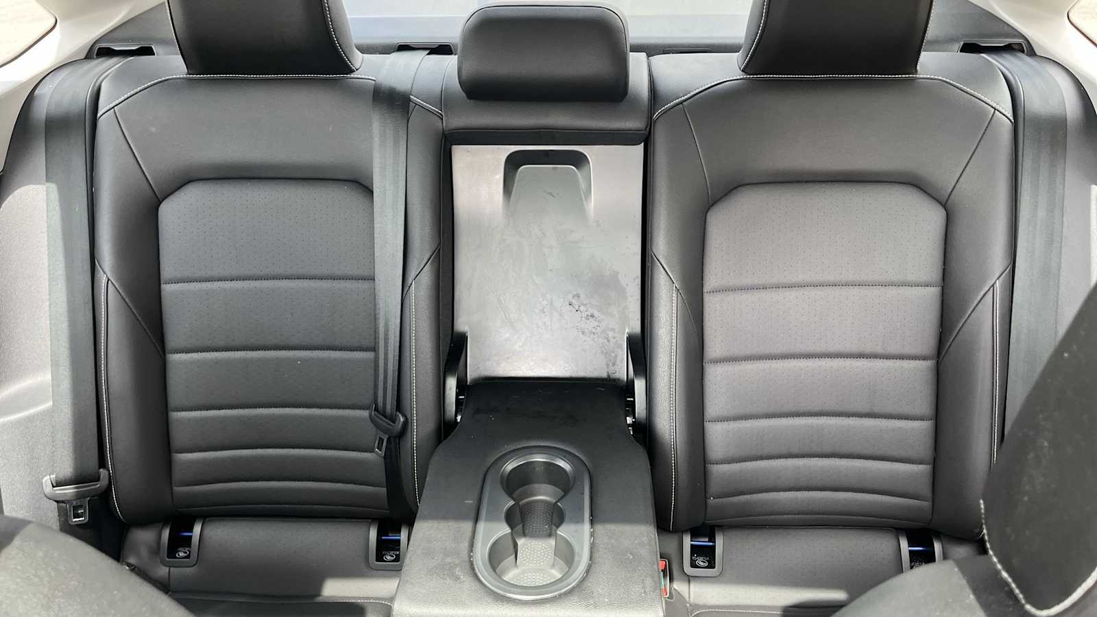 Thumbnail: 2023 Volkswagen Jetta - 34