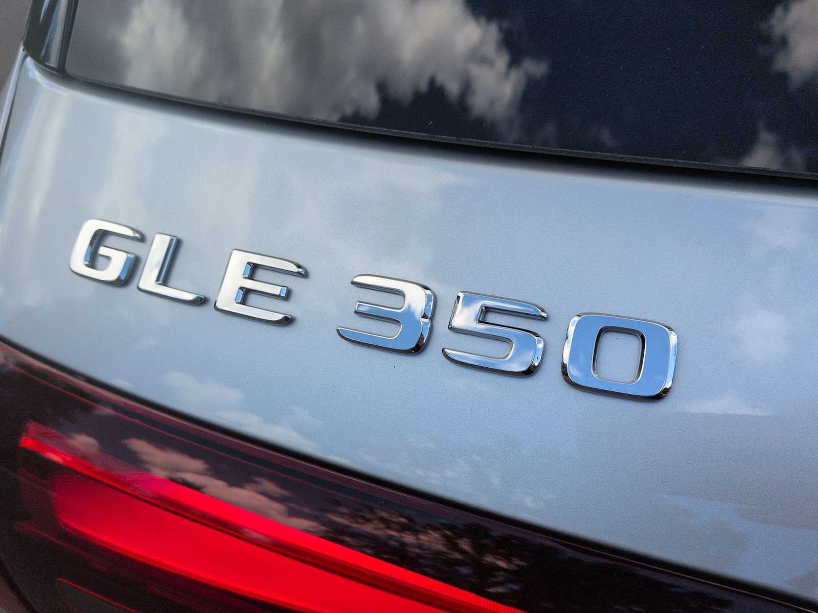 Thumbnail: 2026 Mercedes-Benz GLE - 13