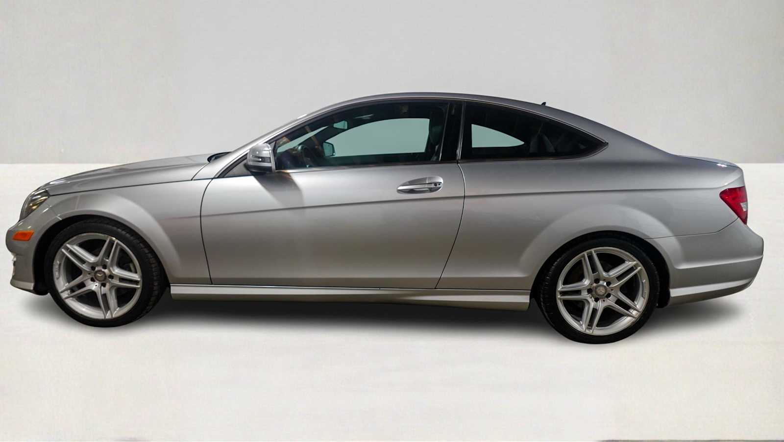 Thumbnail: 2015 Mercedes-Benz C-Class - 7
