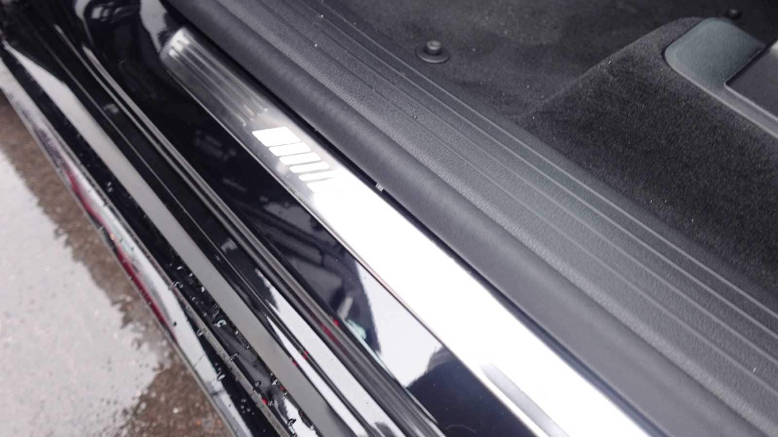 Thumbnail: 2026 Mercedes-Benz GLE - 30