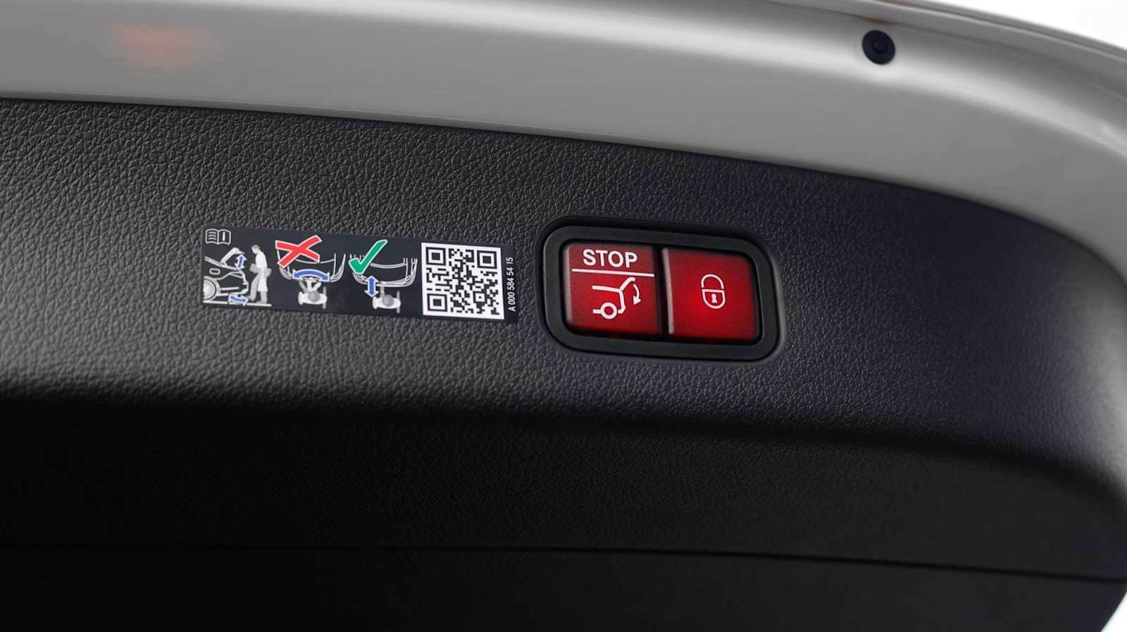 Thumbnail: 2026 Mercedes-Benz GLC - 45