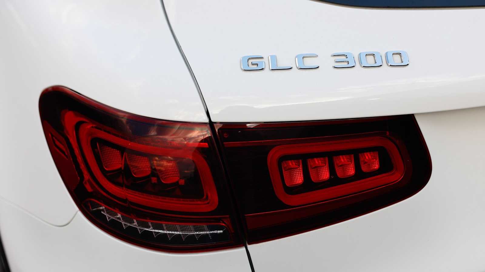 Thumbnail: 2022 Mercedes-Benz GLC - 10