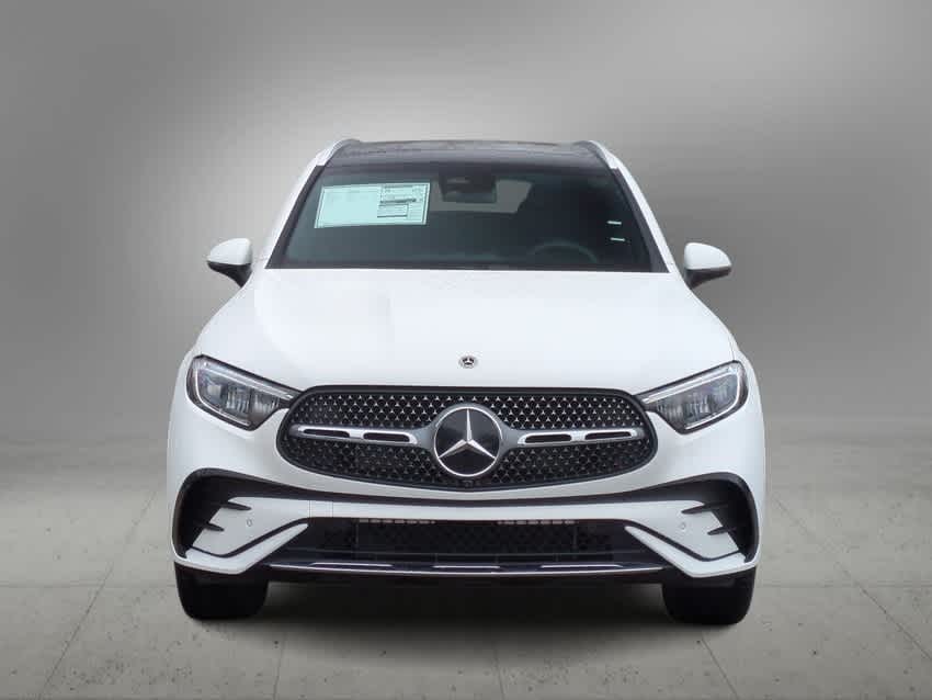 Thumbnail: 2025 Mercedes-Benz GLC - 3