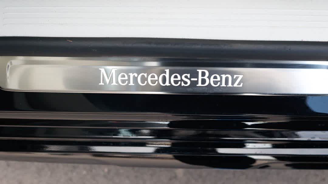 Thumbnail: 2023 Mercedes-Benz EQS - 36