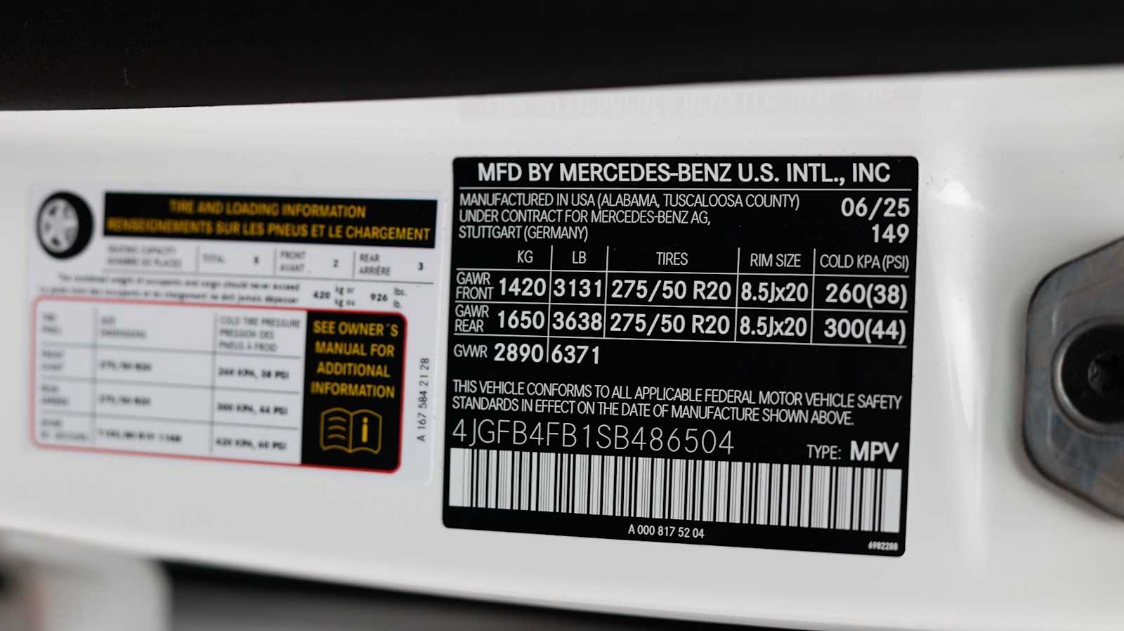 Thumbnail: 2025 Mercedes-Benz GLE - 38