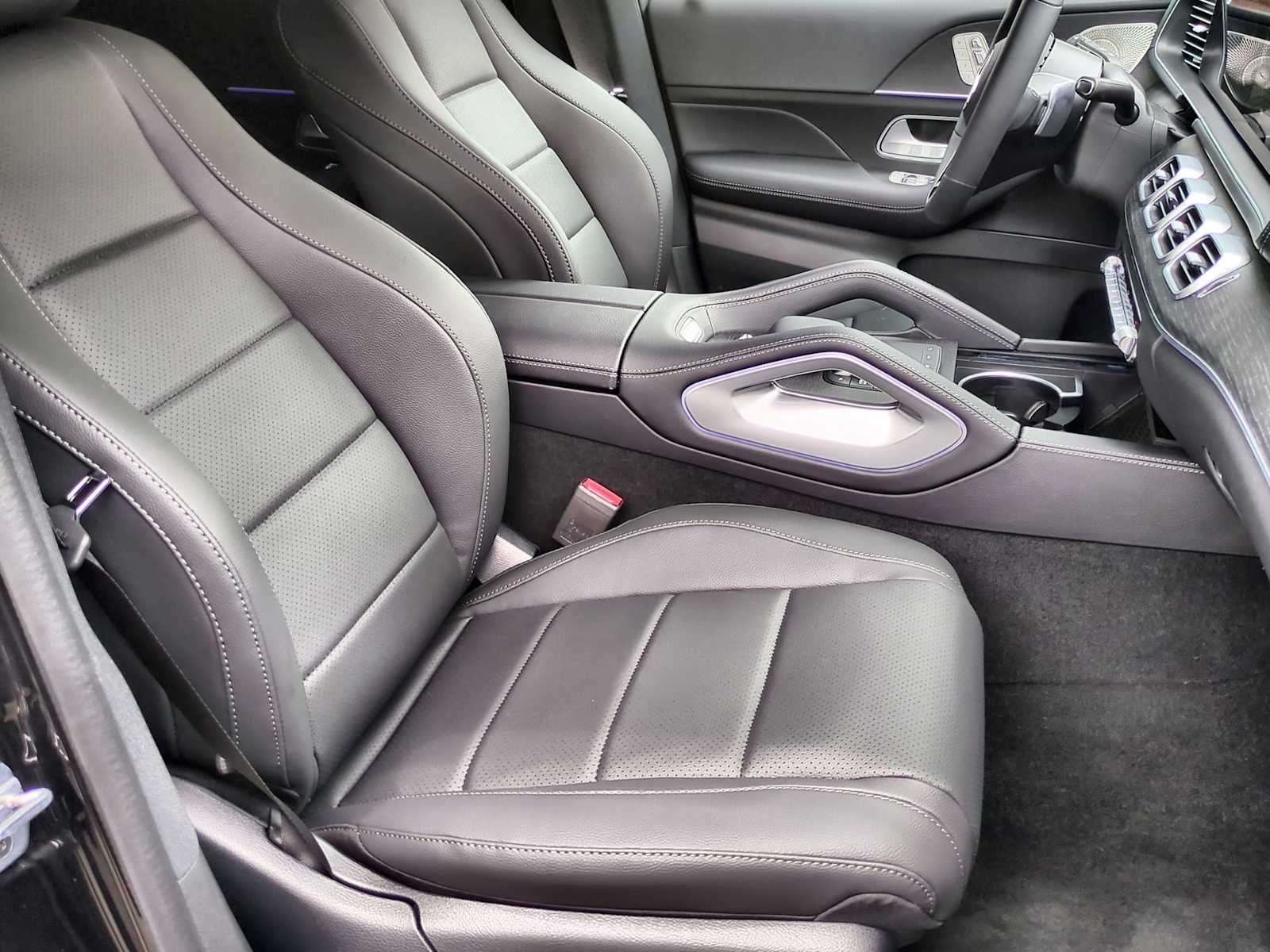 Thumbnail: 2025 Mercedes-Benz GLS - 24