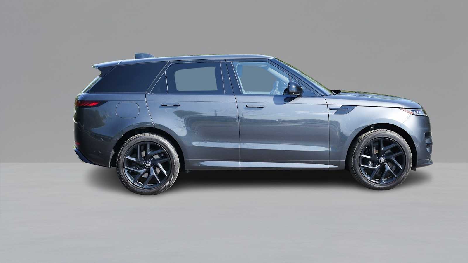2023 Land Rover Range Rover Sport SE photo 2
