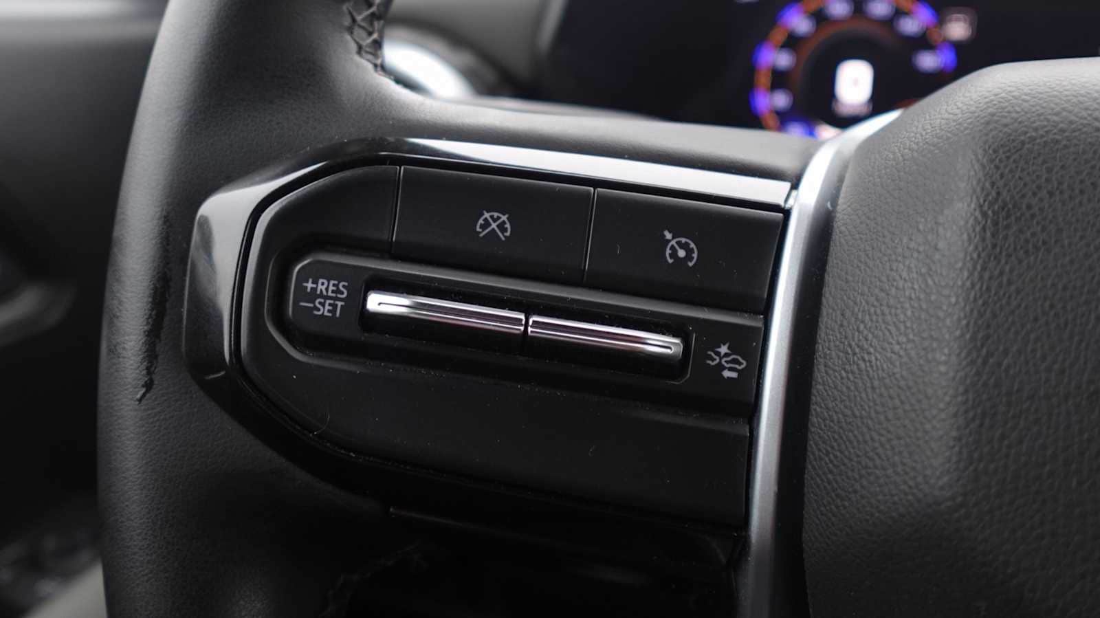 Thumbnail: 2024 Chevrolet Colorado - 28