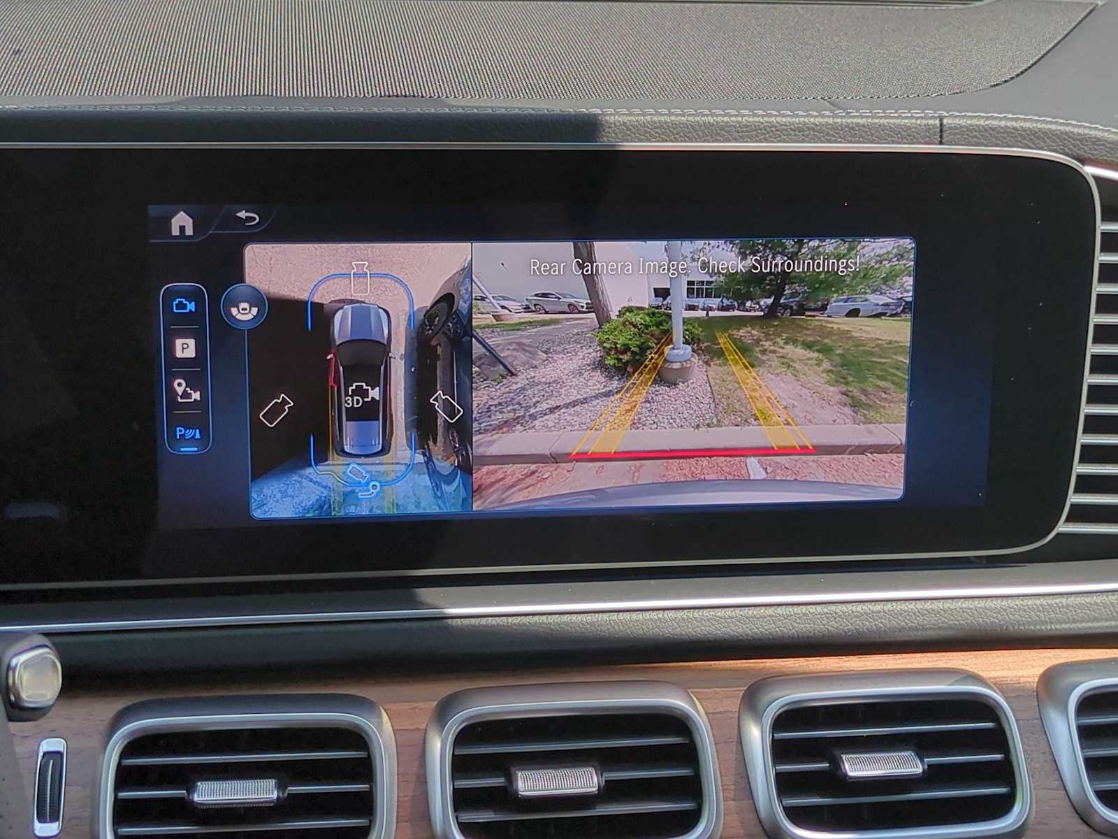 Thumbnail: 2025 Mercedes-Benz GLS - 32