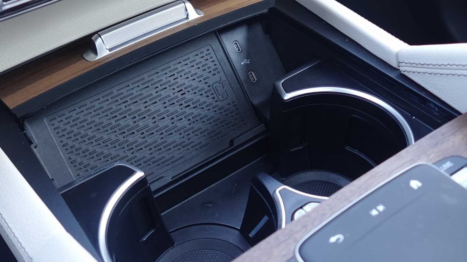 Thumbnail: 2026 Mercedes-Benz GLE - 34