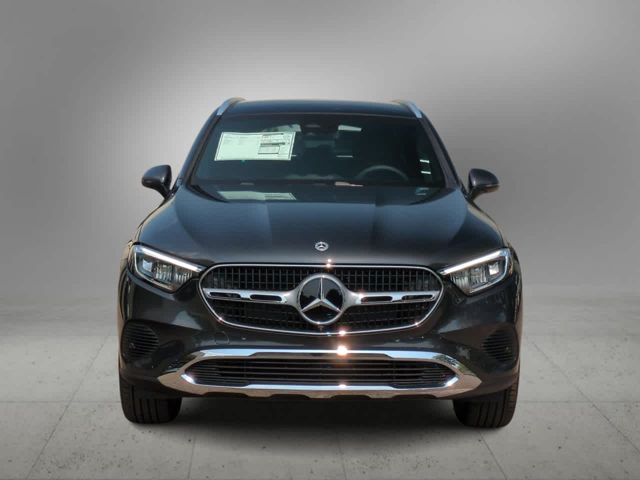 2025 Mercedes Benz GLC 300 4MATIC photo 3