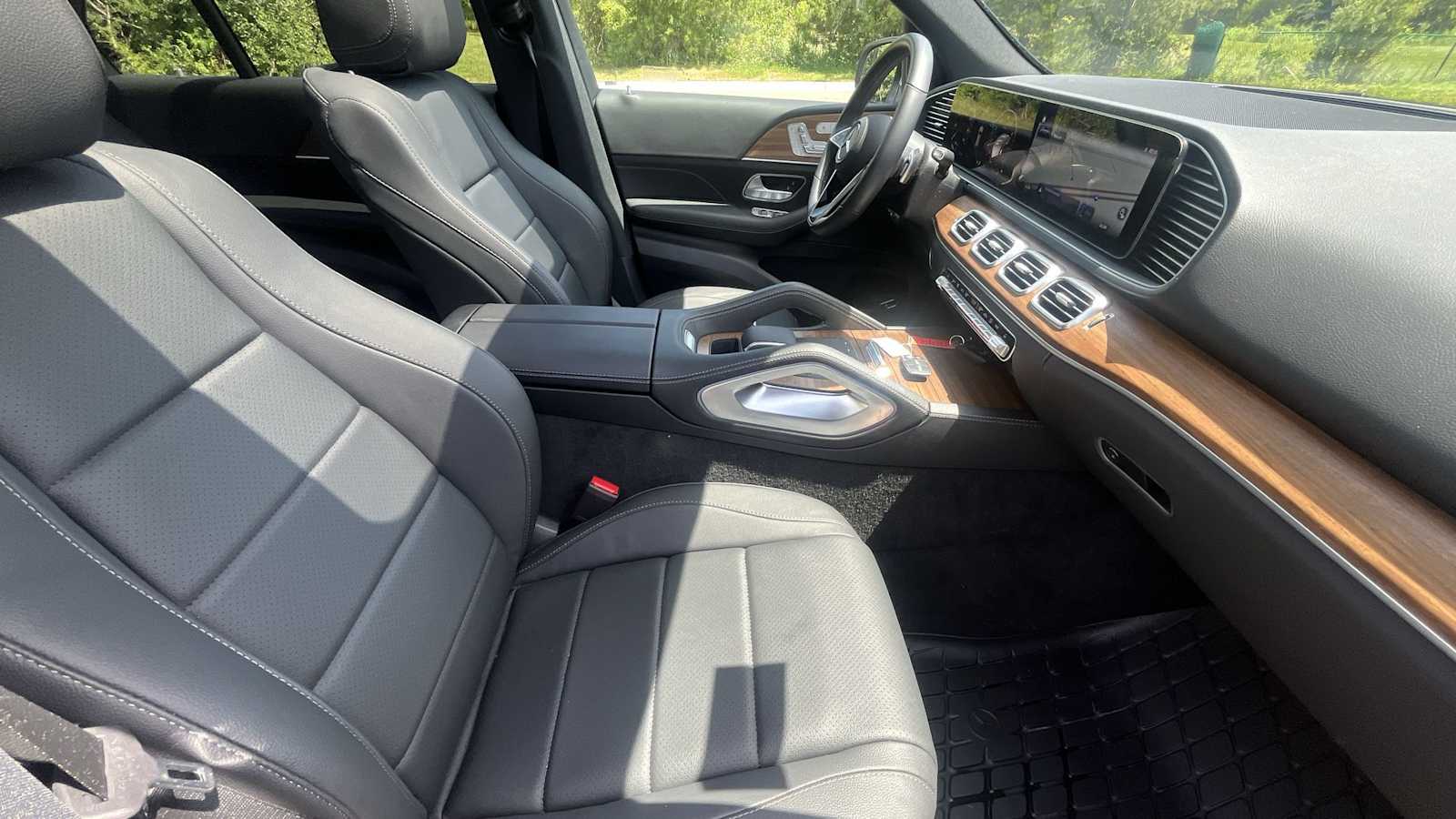 Thumbnail: 2025 Mercedes-Benz GLE - 11