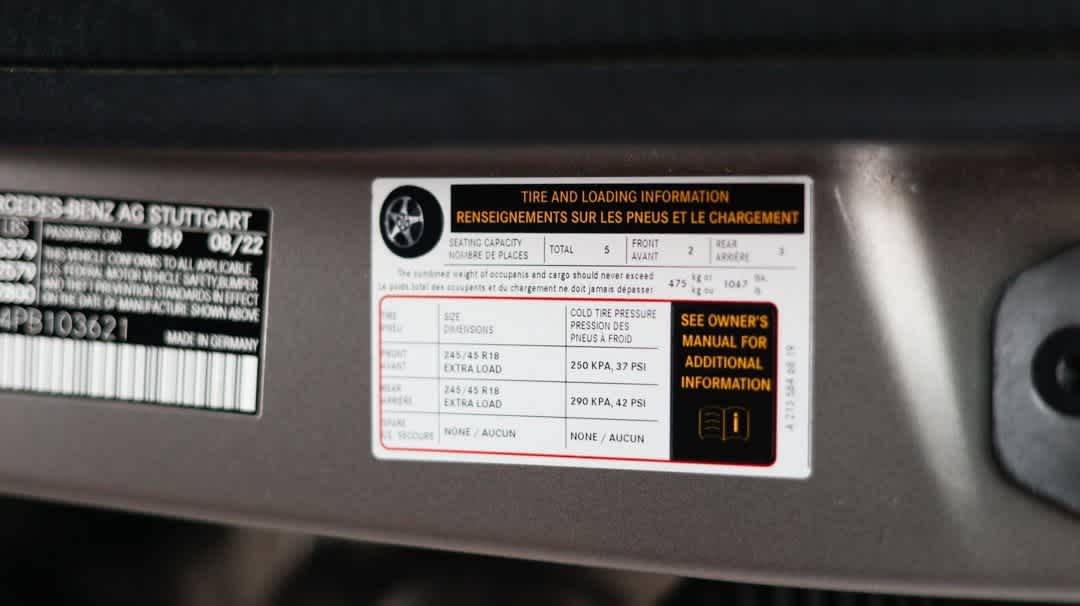 Thumbnail: 2023 Mercedes-Benz E-Class - 42