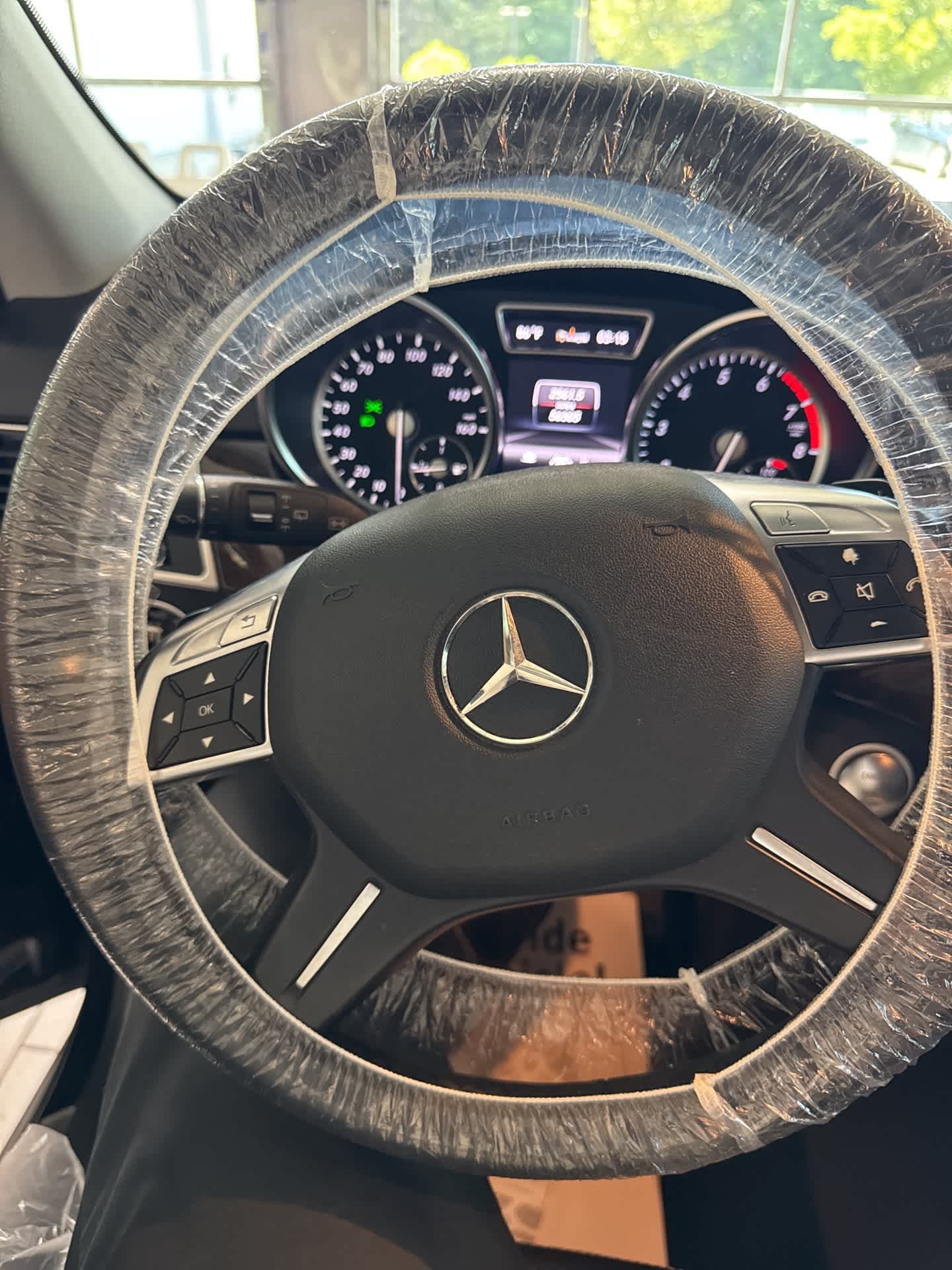 Thumbnail: 2013 Mercedes-Benz M-Class - 2