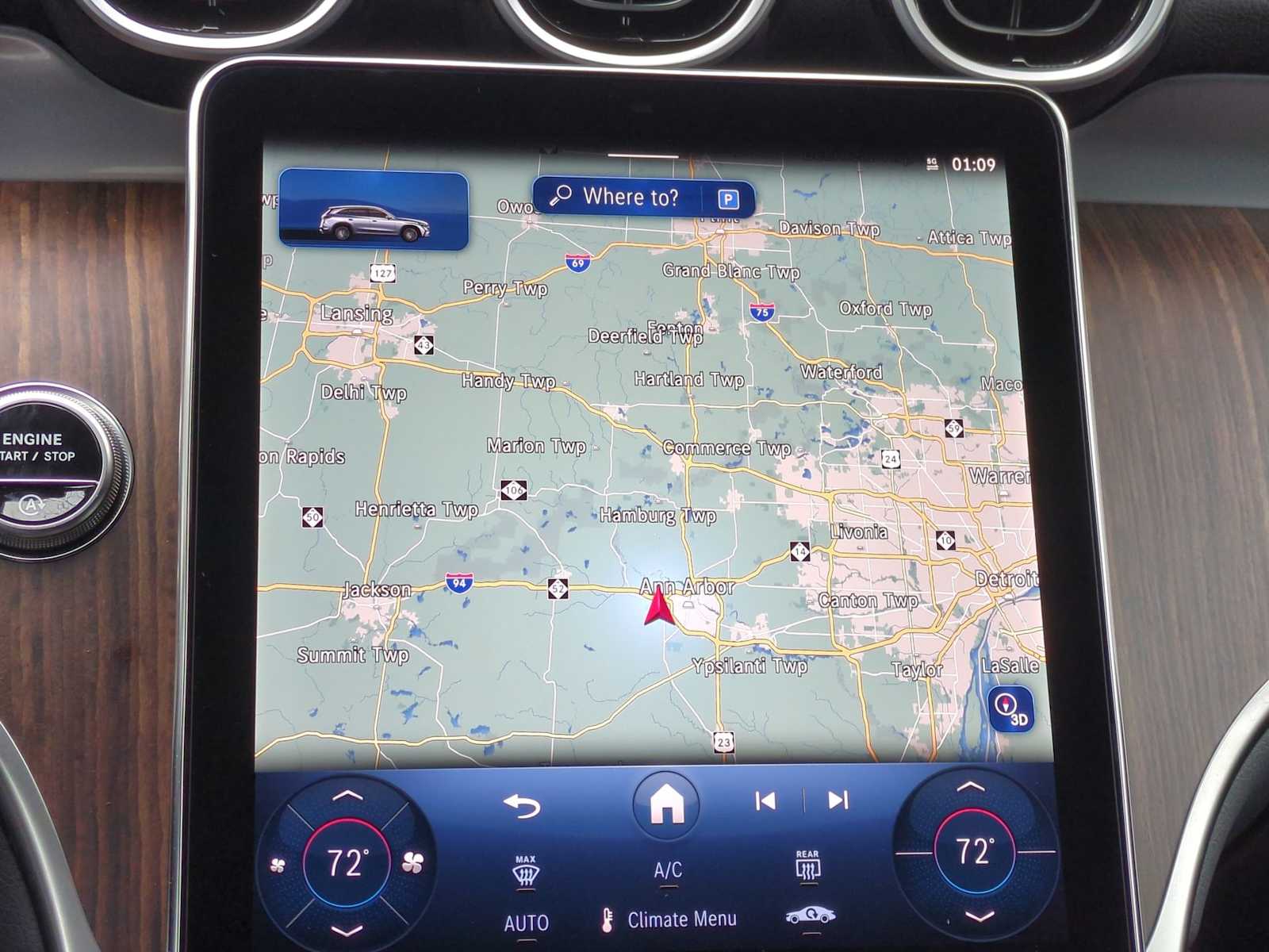 Thumbnail: 2025 Mercedes-Benz GLC - 28