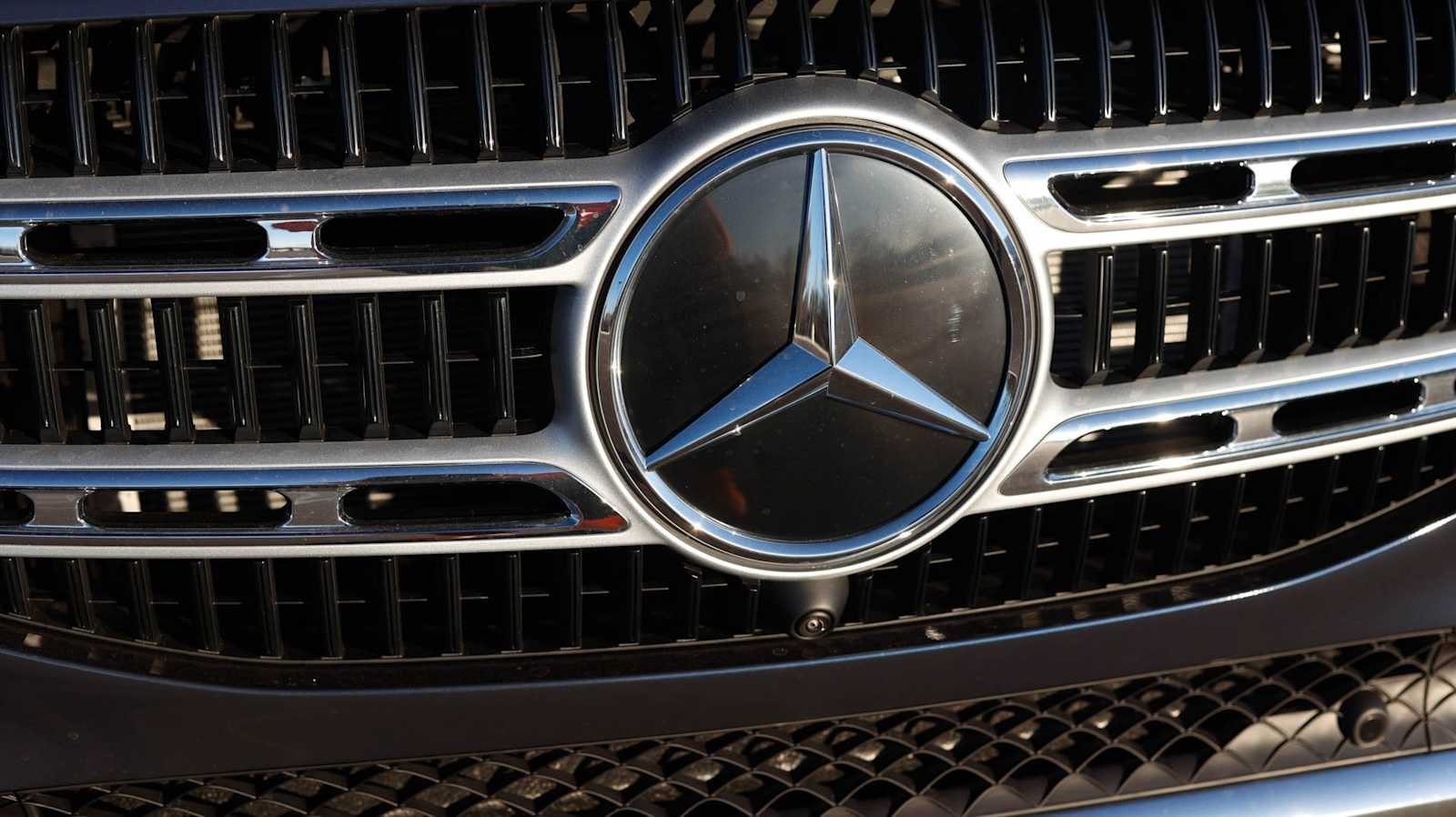 Thumbnail: 2026 Mercedes-Benz GLE - 7