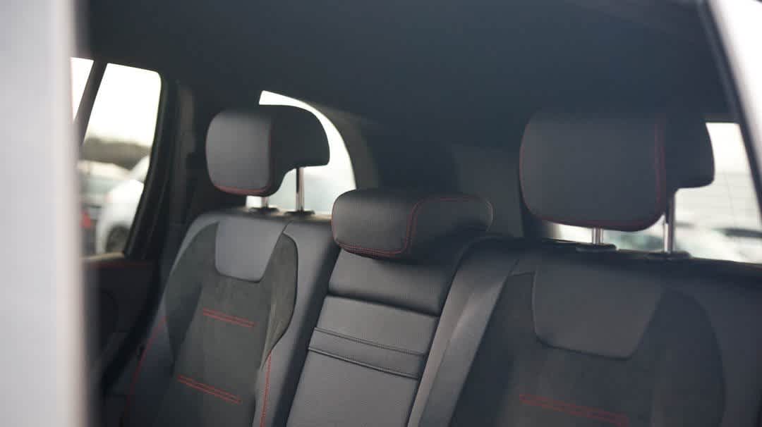 Thumbnail: 2025 Mercedes-Benz GLB - 18