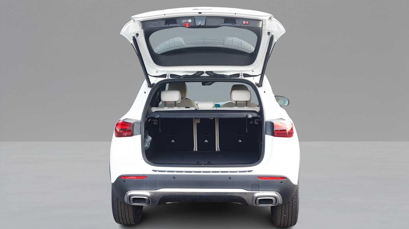 Thumbnail: 2026 Mercedes-Benz GLA - 9