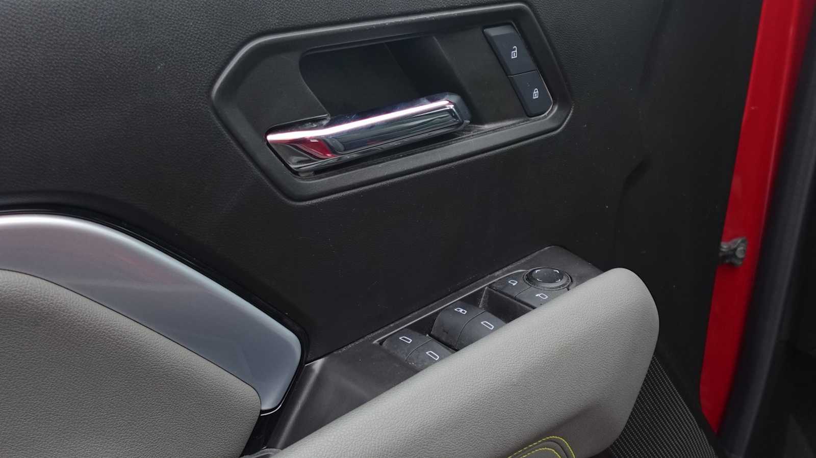 Thumbnail: 2024 Chevrolet Colorado - 24