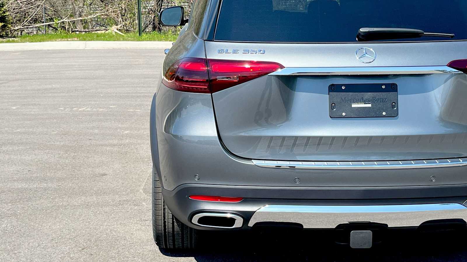 Thumbnail: 2026 Mercedes-Benz GLE - 18