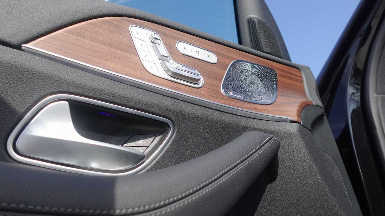 Thumbnail: 2026 Mercedes-Benz GLE - 15