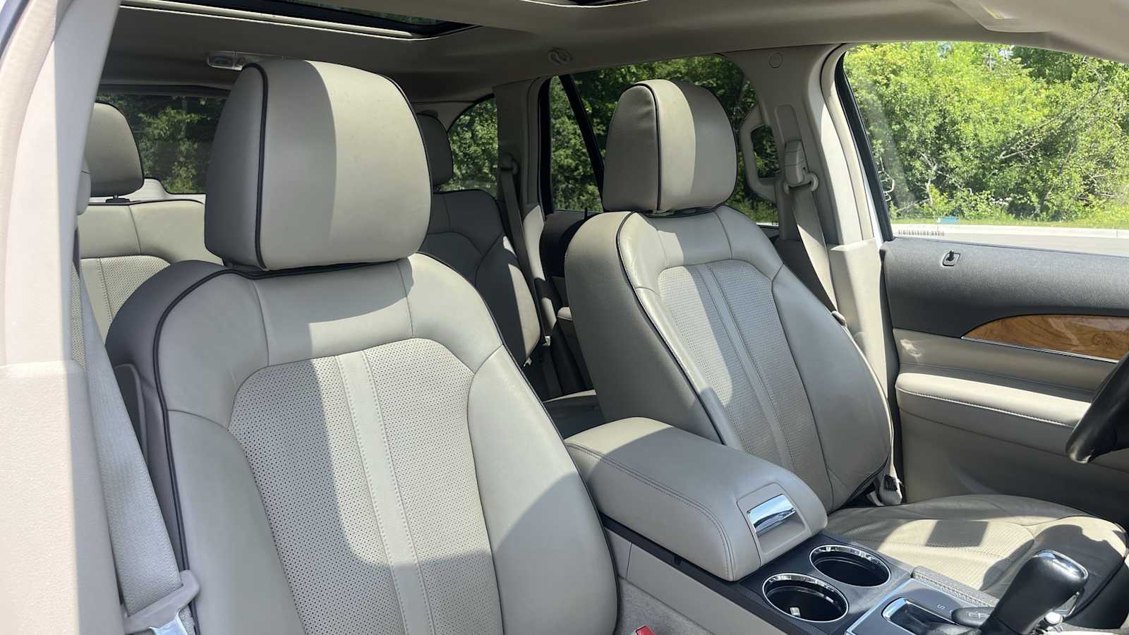 Thumbnail: 2013 Lincoln MKX - 38
