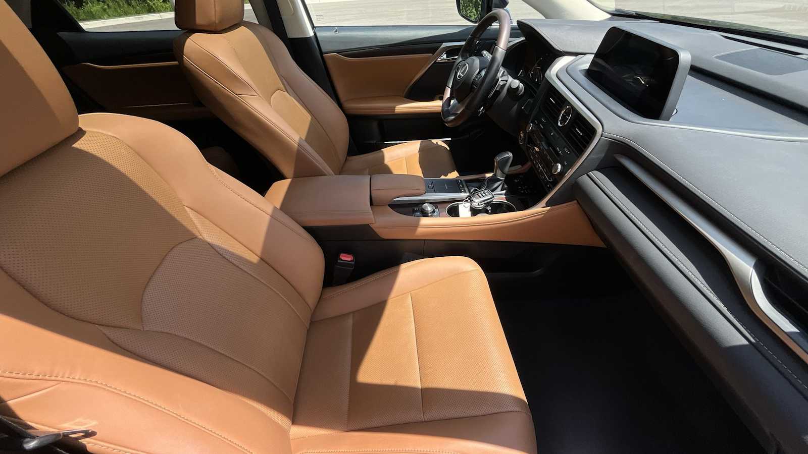 Thumbnail: 2021 Lexus RX - 10