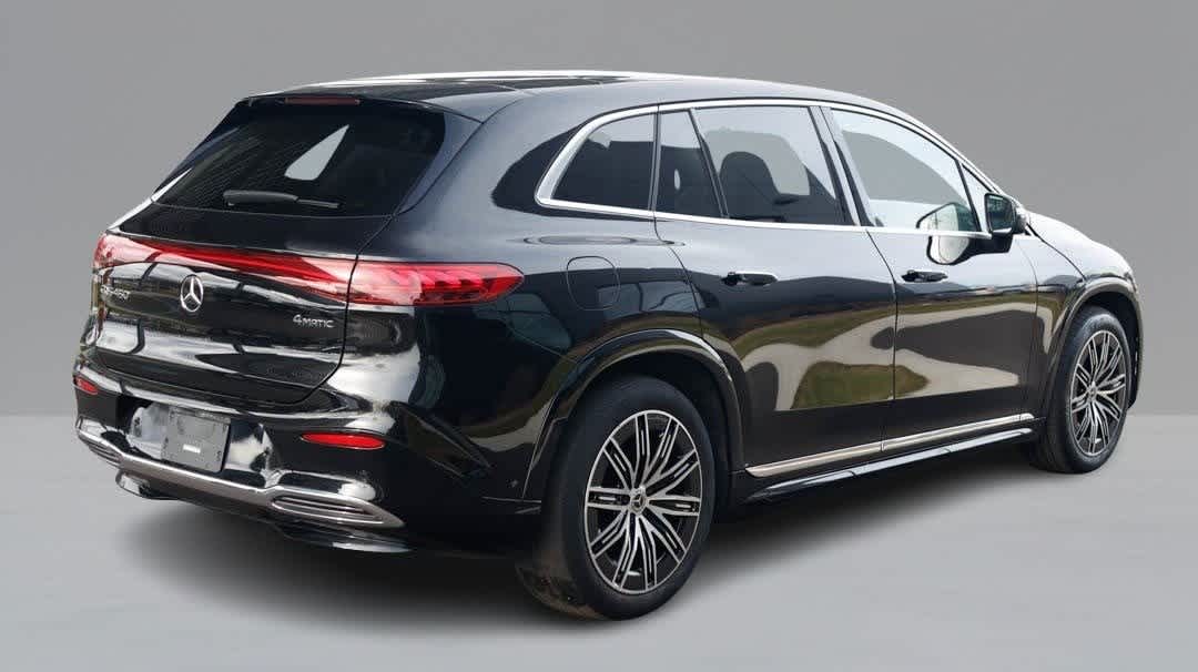 2023 Mercedes Benz EQS SUV 450 4MATIC photo 4