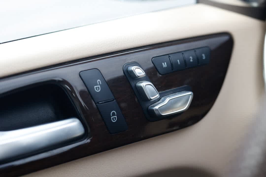 Thumbnail: 2018 Mercedes-Benz GLS - 26