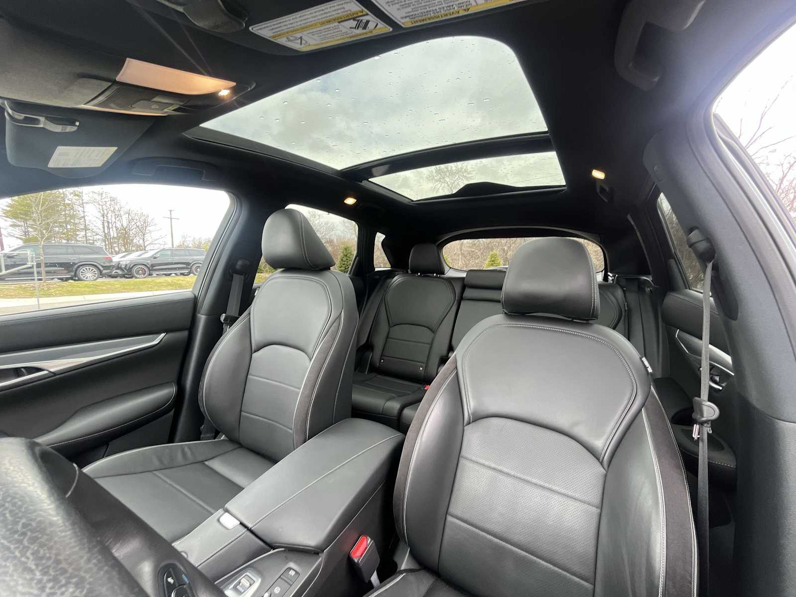 Thumbnail: 2023 INFINITI QX50 - 10