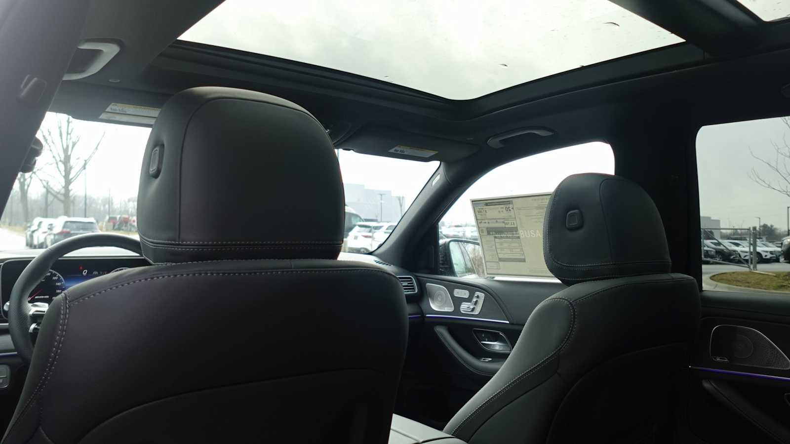 Thumbnail: 2026 Mercedes-Benz GLE - 46