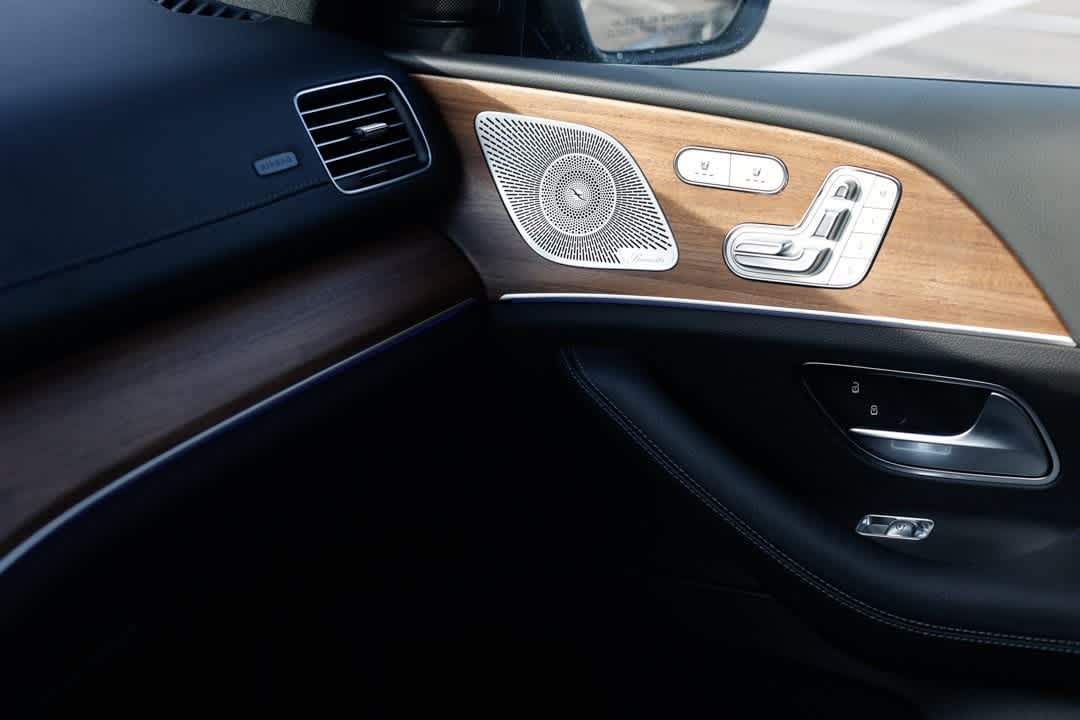 Thumbnail: 2026 Mercedes-Benz GLE - 12