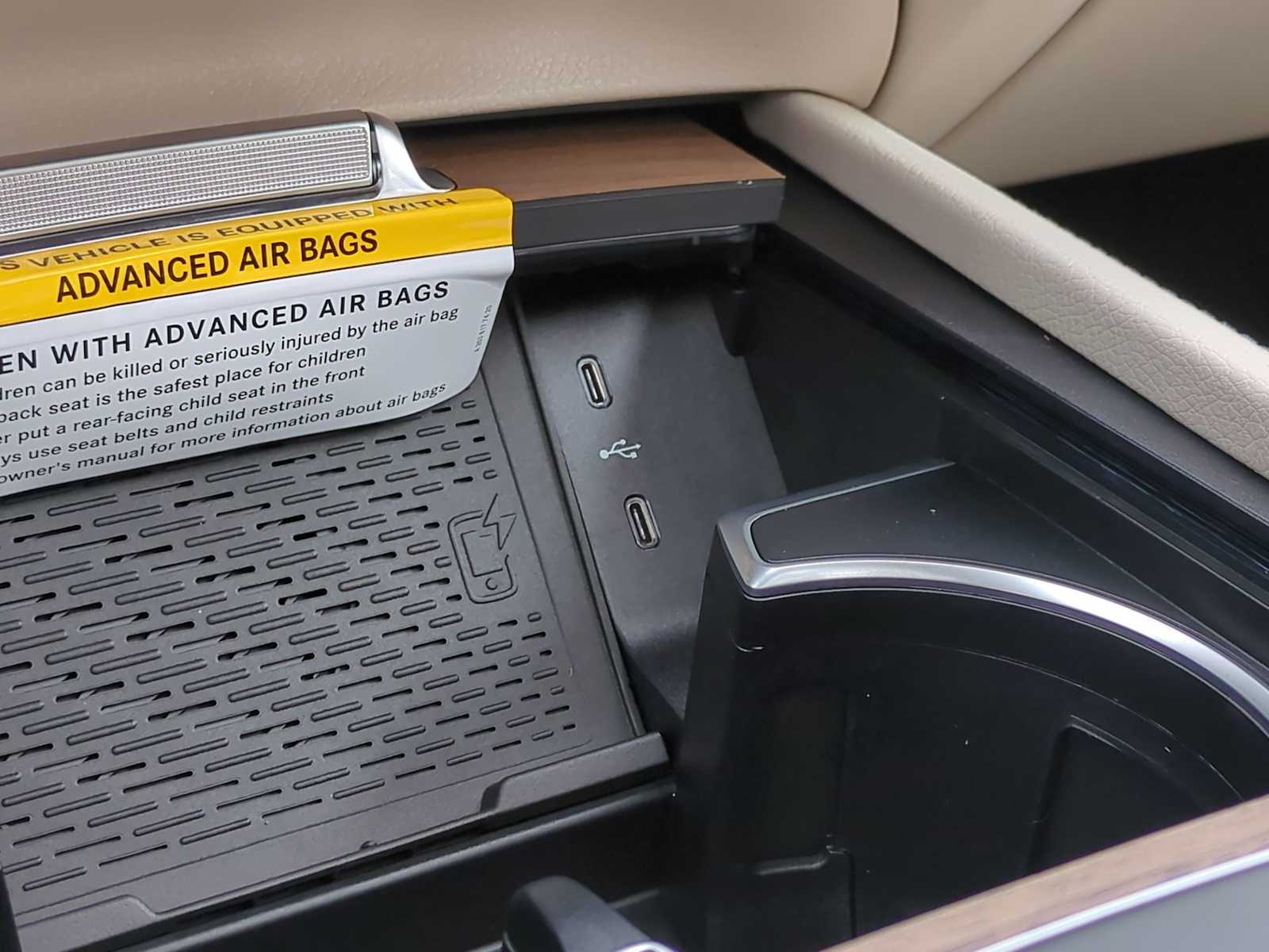 Thumbnail: 2025 Mercedes-Benz GLE - 31