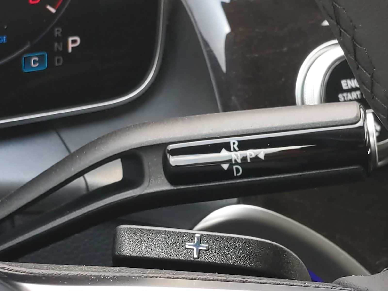 Thumbnail: 2025 Mercedes-Benz GLC - 32