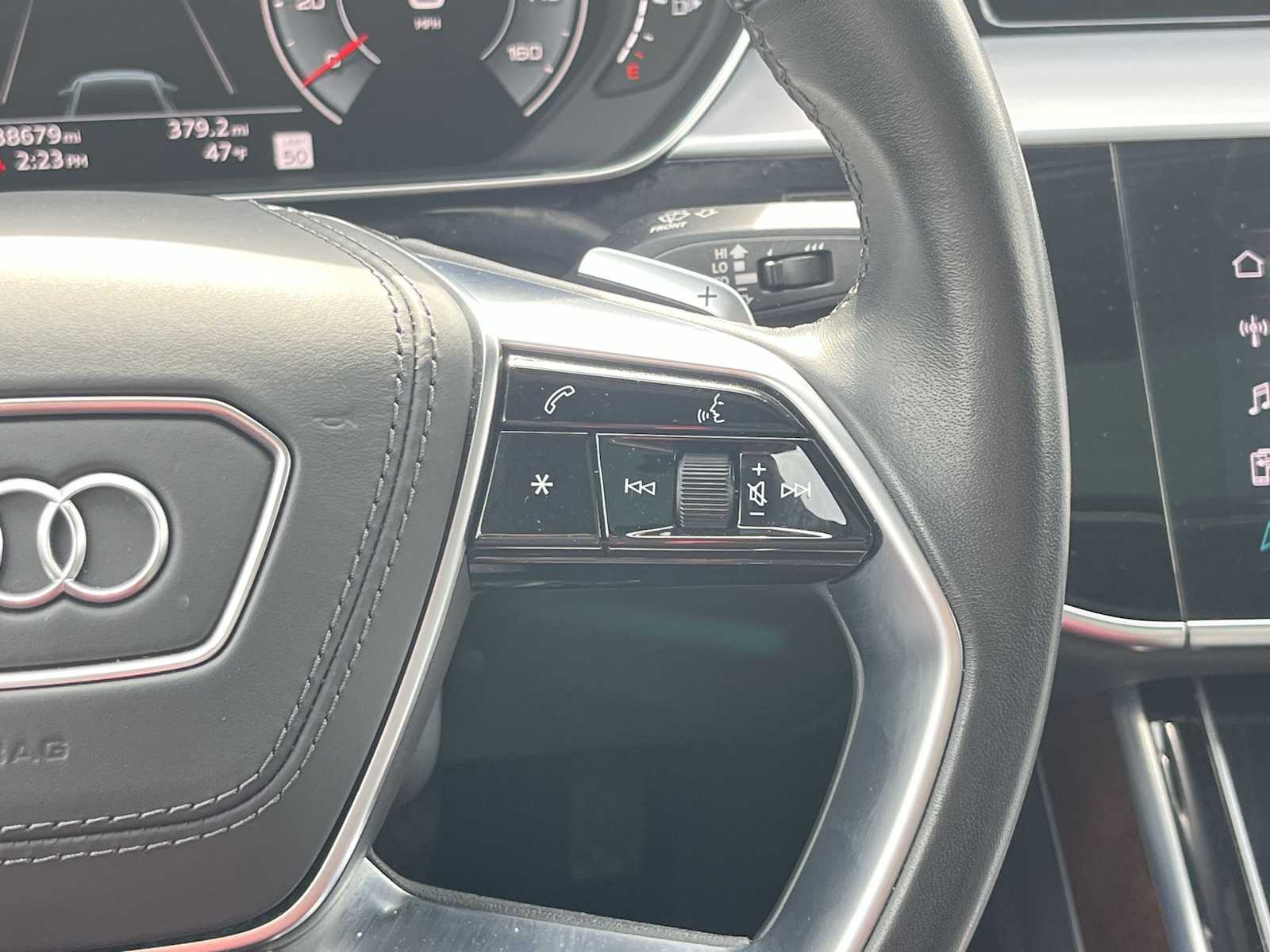 Thumbnail: 2023 Audi A8 - 38