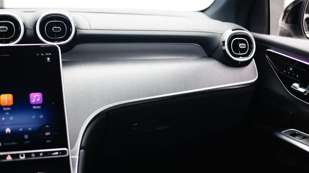 Thumbnail: 2025 Mercedes-Benz GLC - 35