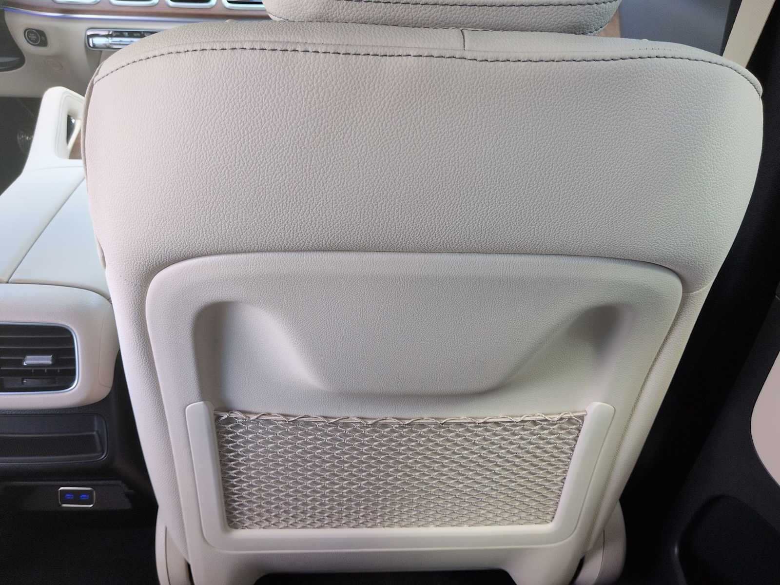 Thumbnail: 2026 Mercedes-Benz GLE - 22