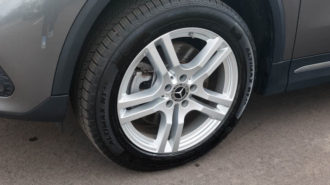 Thumbnail: 2023 Mercedes-Benz GLA - 13