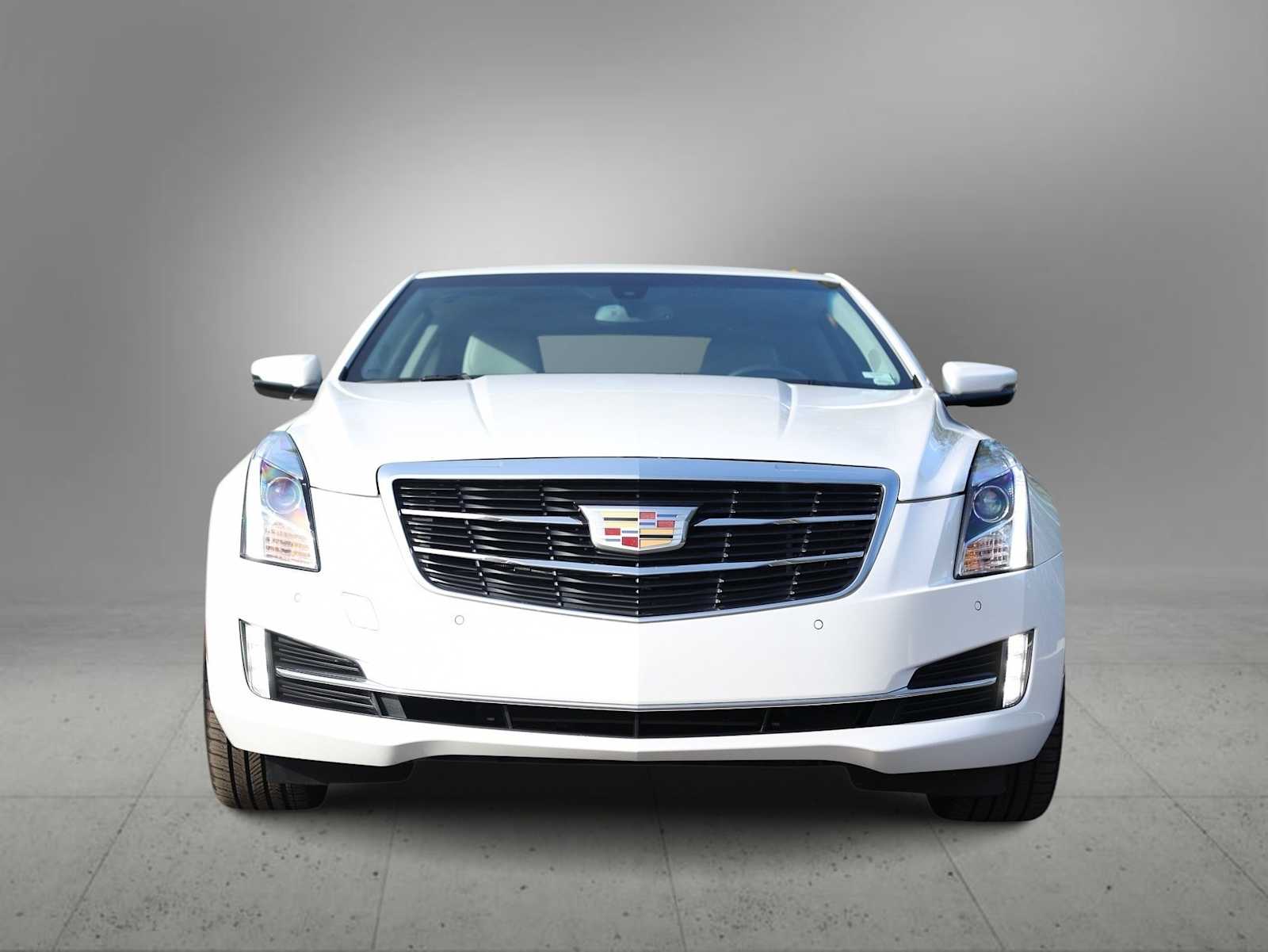 2017 Cadillac ATS Luxury photo 2